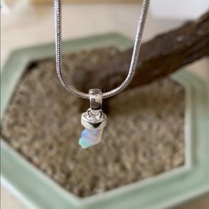 Vintage 925 Ethiopian opal point necklace